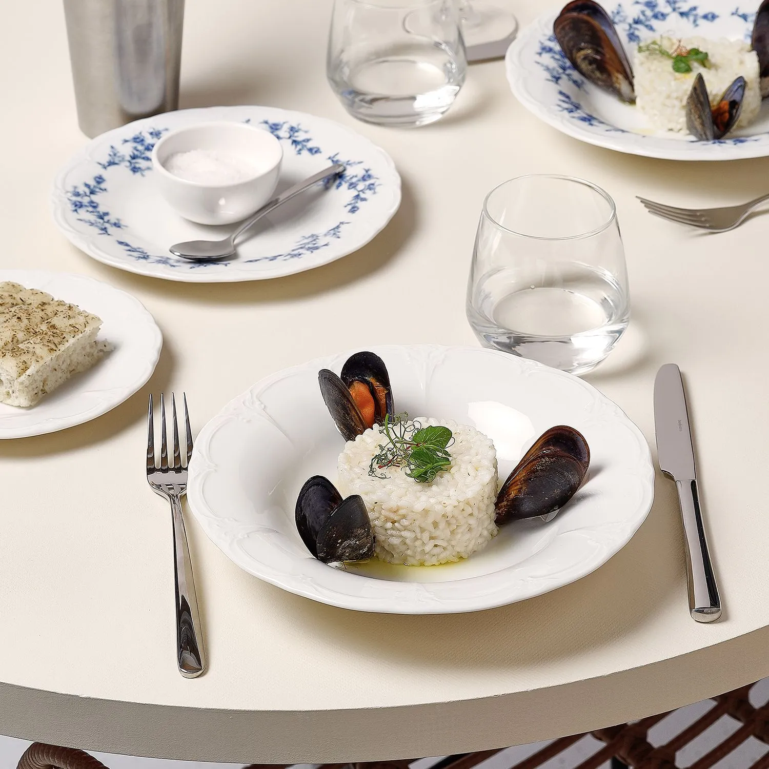 BonBistro Retro diep bord 23,5 cm ivoor