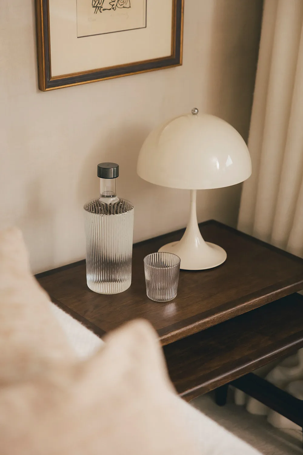 Paveau Ribbed Large White Haven fles ribbelglas