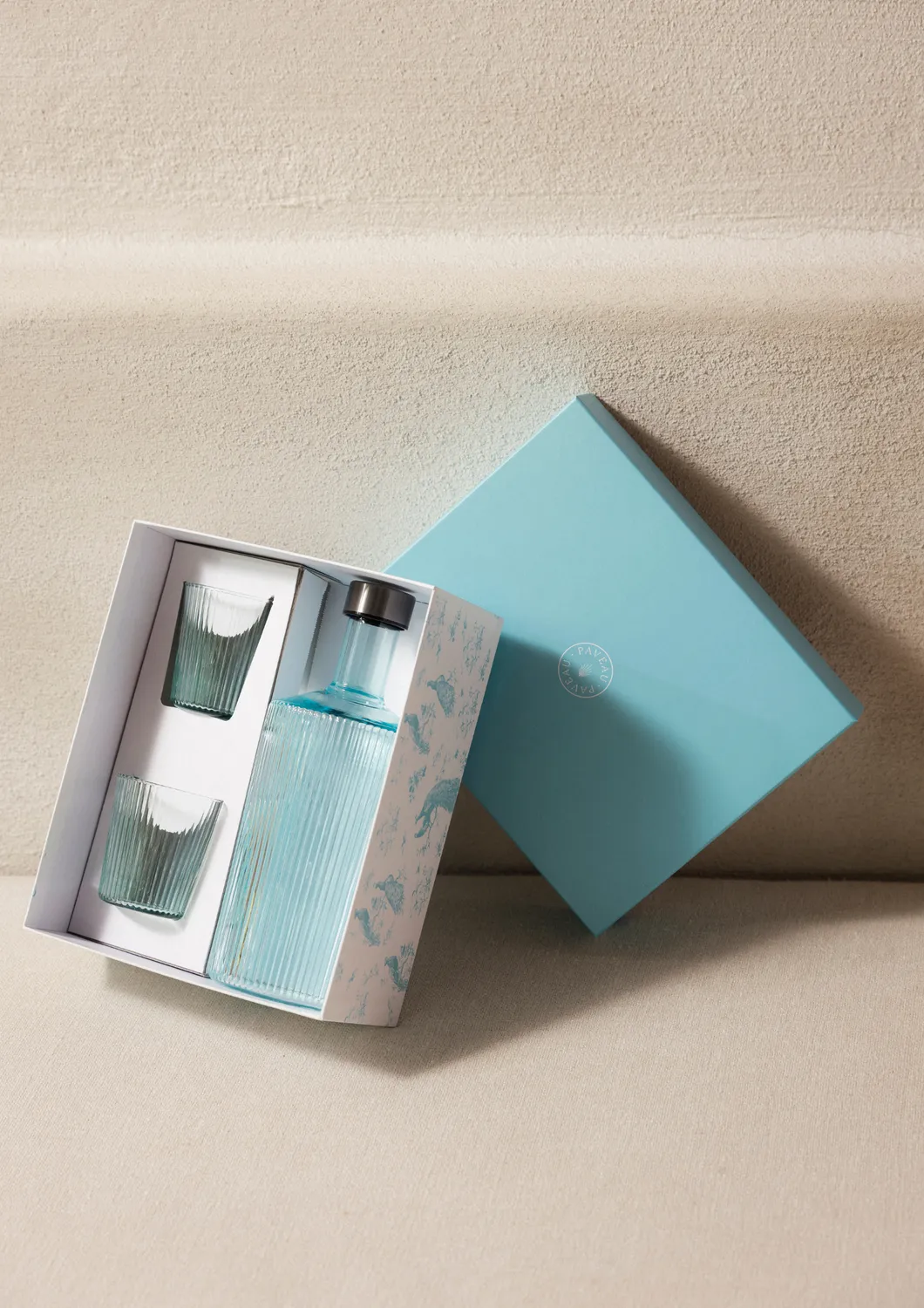 Paveau Ribbed Geschenkset Lucky waterfles met 2 glazen